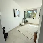 Golfinho, With Heated Pool, Rooftop Lounge And Ocean Views Willa