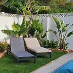 Golfinho, With Heated Pool, Rooftop Lounge And Ocean Views Villa