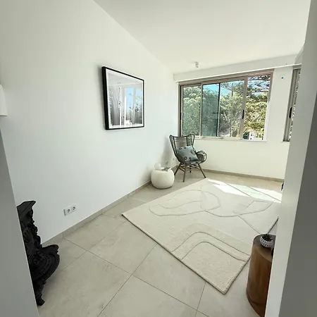 Golfinho, With Heated Pool, Rooftop Lounge And Ocean Views Vila