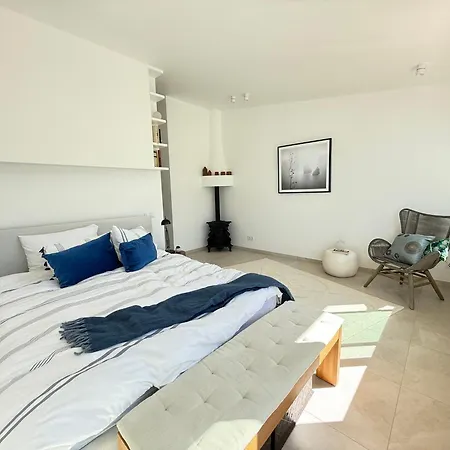 Villa Golfinho, With Heated Pool, Rooftop Lounge And Ocean Views