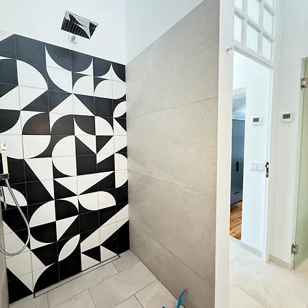 Golfinho, With Heated Pool, Rooftop Lounge And Ocean Views Villa