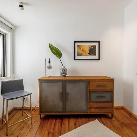 Golfinho, With Heated Pool, Rooftop Lounge And Ocean Views *